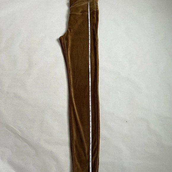 YaYa Velour Velvet Leggings Khaki Green Stretchy Comfort Size Small S  NWT - Picture 4 of 12